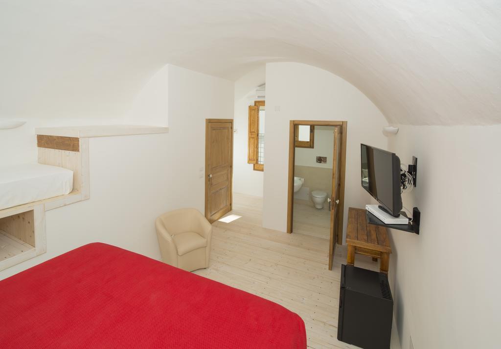 Relais Carlo V - Palazzo Storico Bed and Breakfast Gallipoli Kamer foto