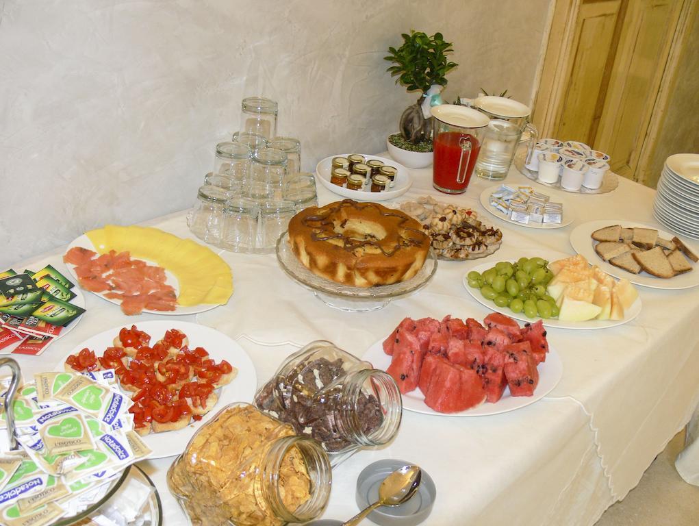 Relais Carlo V - Palazzo Storico Bed and Breakfast Gallipoli Buitenkant foto