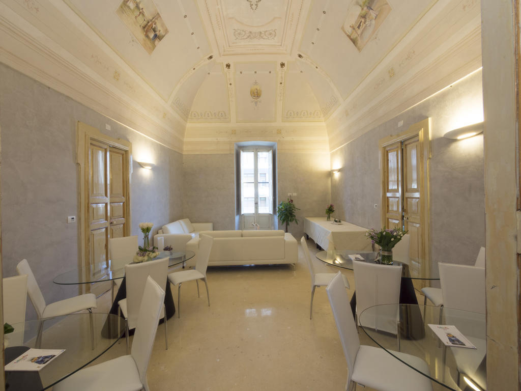 Relais Carlo V - Palazzo Storico Bed and Breakfast Gallipoli Buitenkant foto