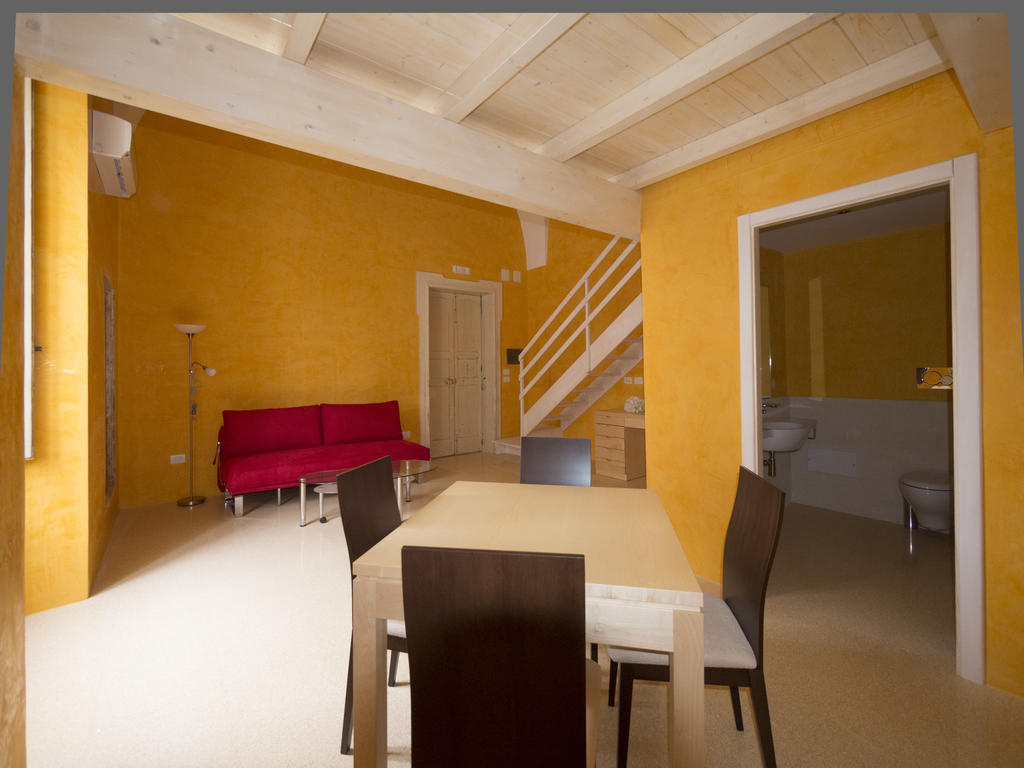 Relais Carlo V - Palazzo Storico Bed and Breakfast Gallipoli Buitenkant foto