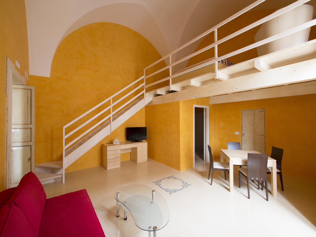 Relais Carlo V - Palazzo Storico Bed and Breakfast Gallipoli Buitenkant foto