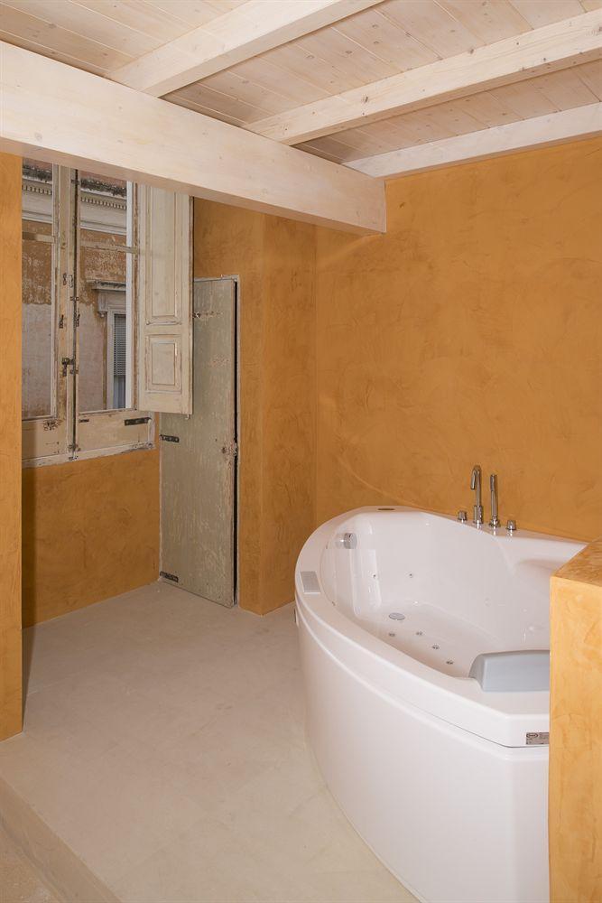 Relais Carlo V - Palazzo Storico Bed and Breakfast Gallipoli Buitenkant foto