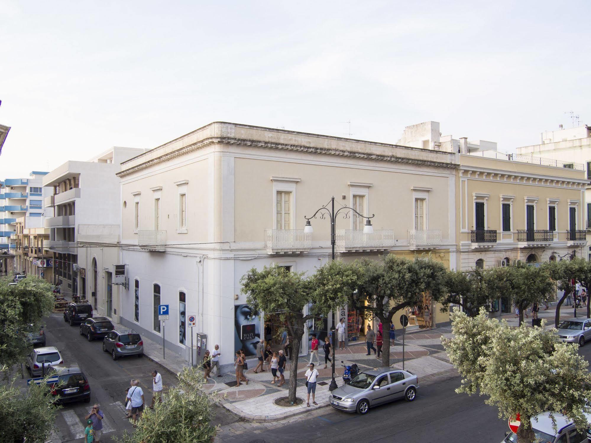 Relais Carlo V - Palazzo Storico Bed and Breakfast Gallipoli Buitenkant foto
