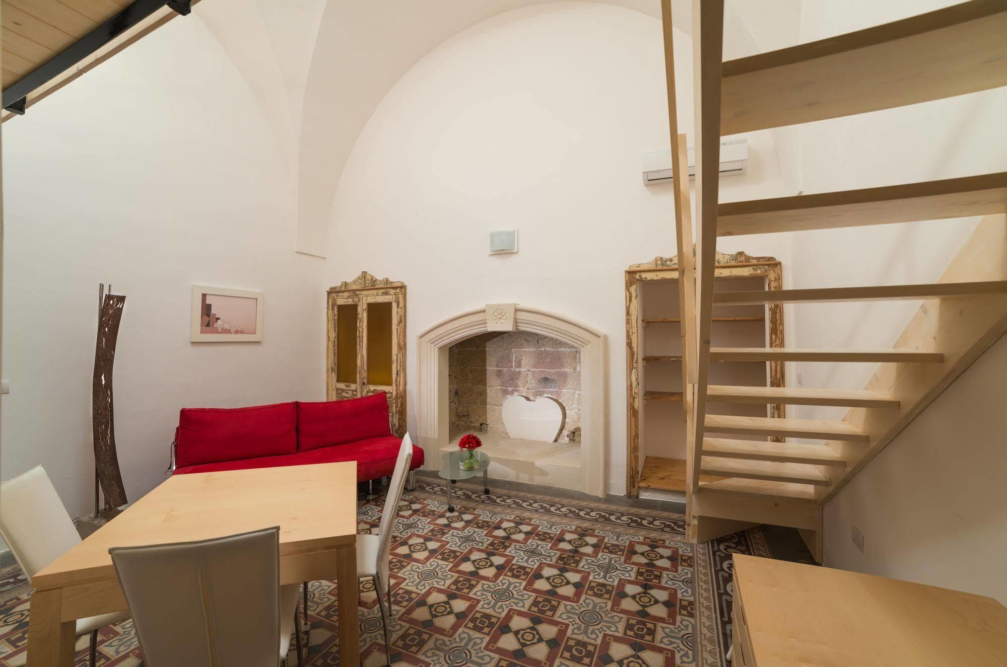 Relais Carlo V - Palazzo Storico Bed and Breakfast Gallipoli Buitenkant foto