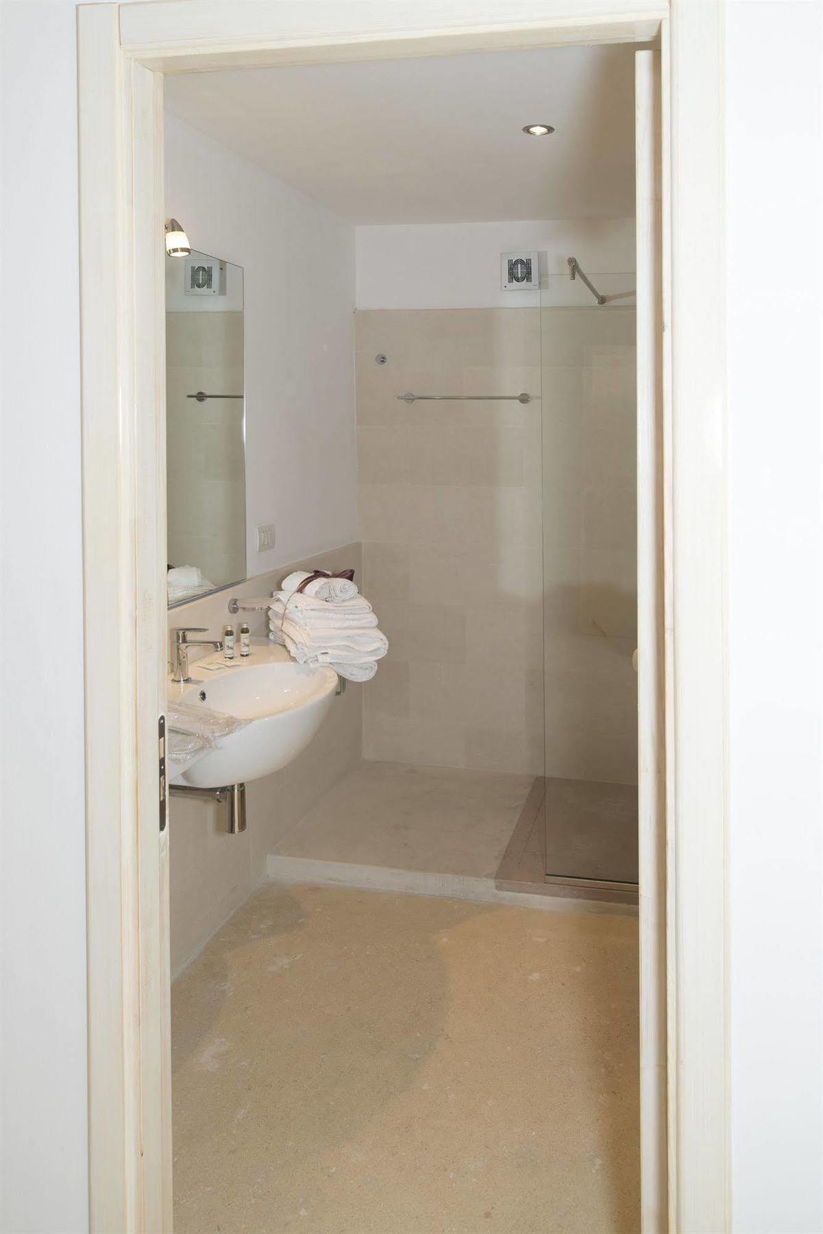 Relais Carlo V - Palazzo Storico Bed and Breakfast Gallipoli Buitenkant foto