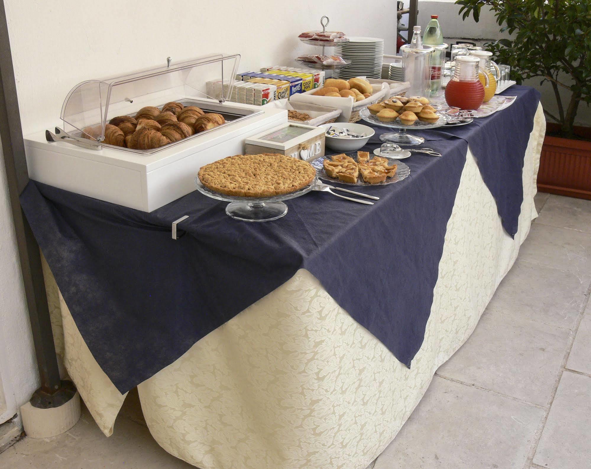 Relais Carlo V - Palazzo Storico Bed and Breakfast Gallipoli Buitenkant foto
