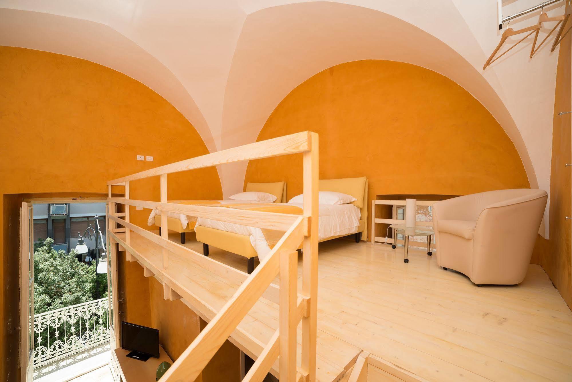 Relais Carlo V - Palazzo Storico Bed and Breakfast Gallipoli Buitenkant foto
